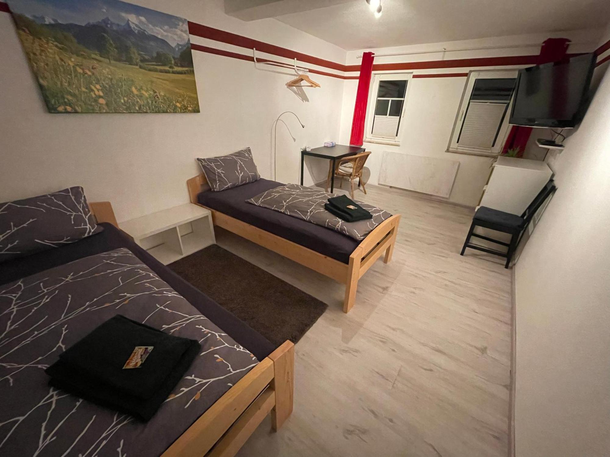 Exklusive Zimmer Mit Geteiltem Bad Und Kueche Om Stadtilm Buitenkant foto