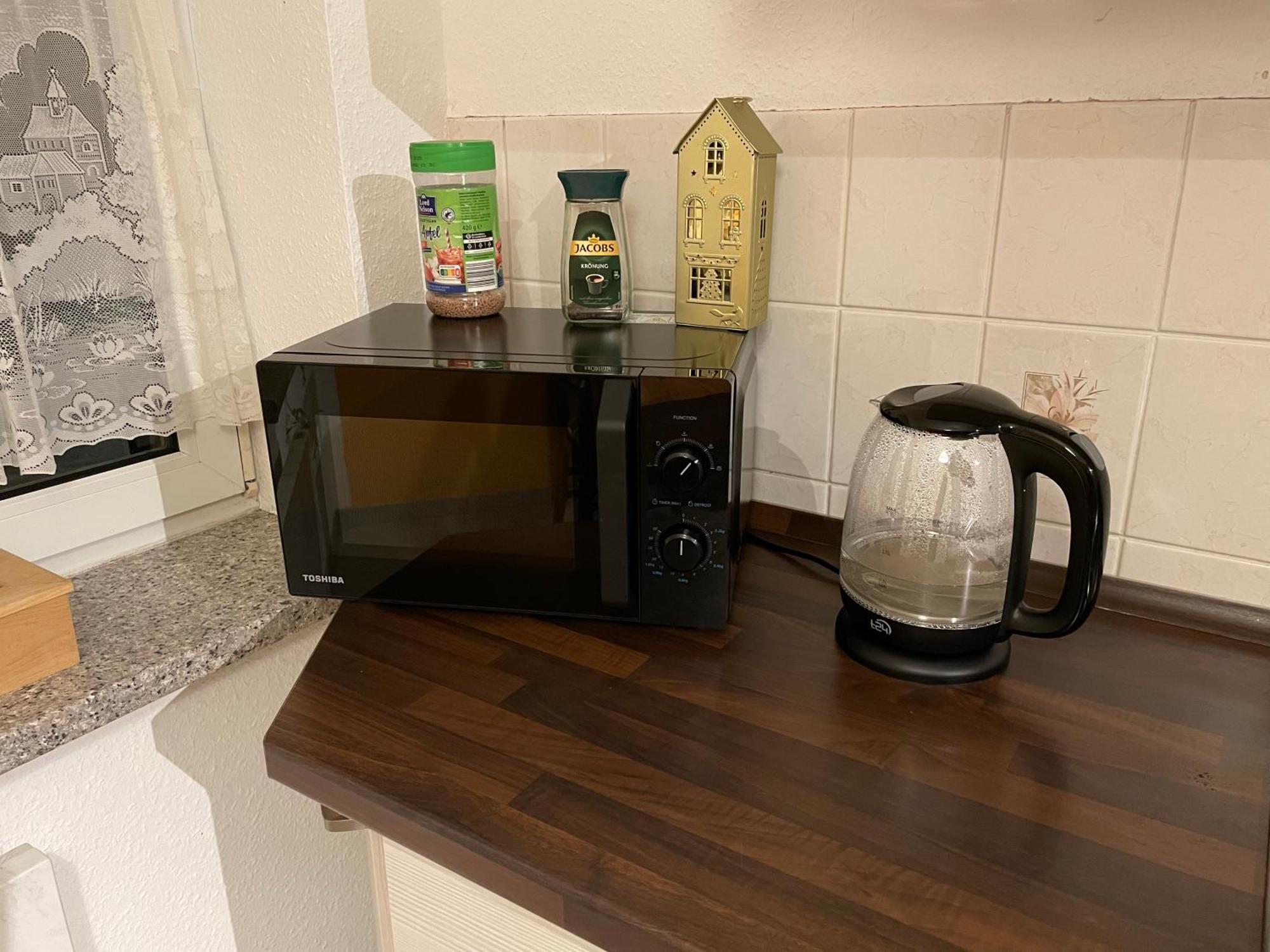 Exklusive Zimmer Mit Geteiltem Bad Und Kueche Om Stadtilm Buitenkant foto