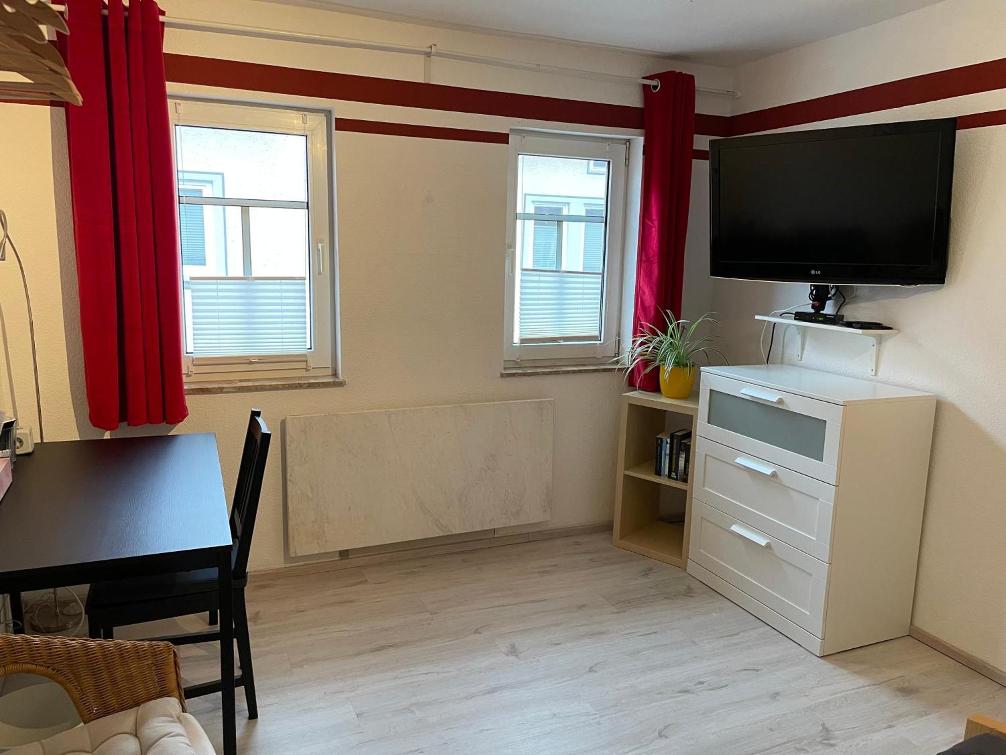 Exklusive Zimmer Mit Geteiltem Bad Und Kueche Om Stadtilm Buitenkant foto